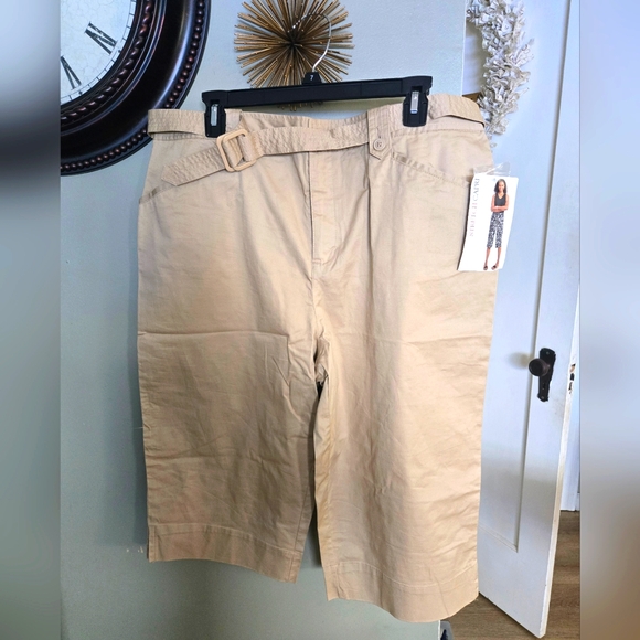 White Stag Pants - White Stag Stretch Capris Sz 14 Average Khaki